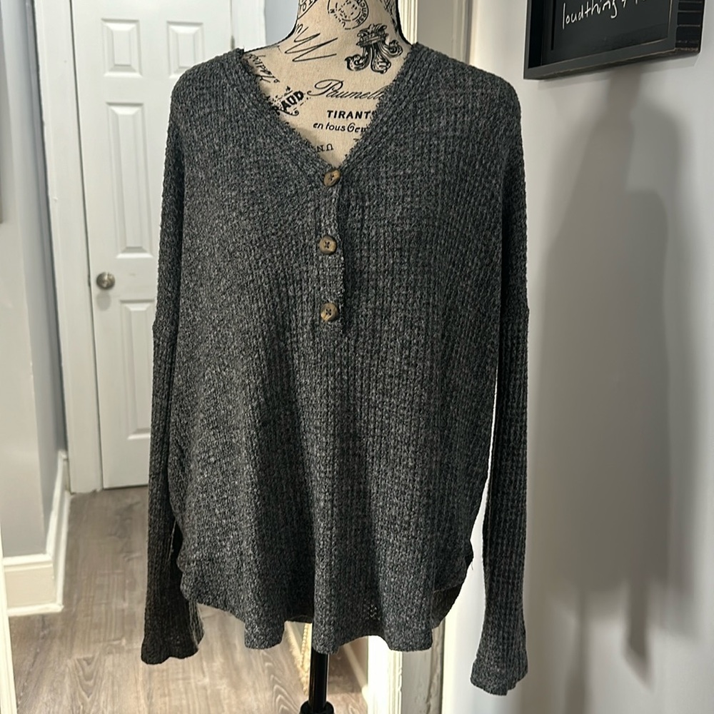 NWOT American Eagle Soft & Sexy Plush Waffle Henley Gray M
